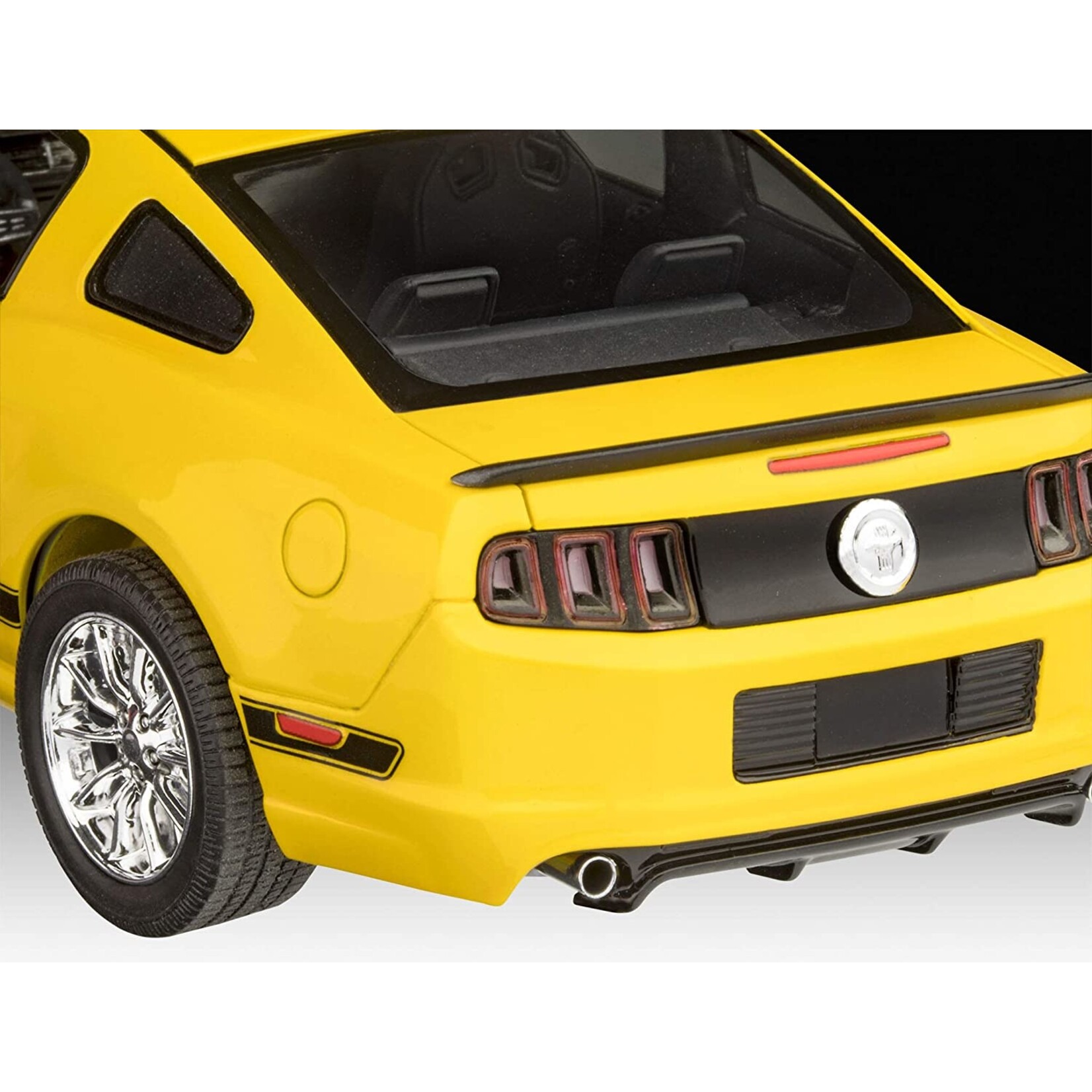 Revell of Germany 07652 - 1/25 2013 Ford Mustang Boss 302