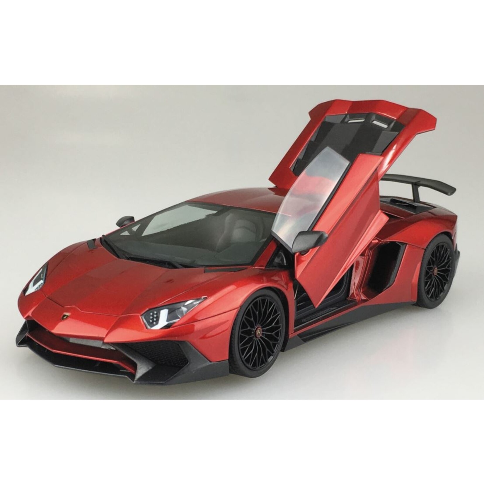 Aoshima 06120 - 1/24 '15 Lamborghini Aventador SV