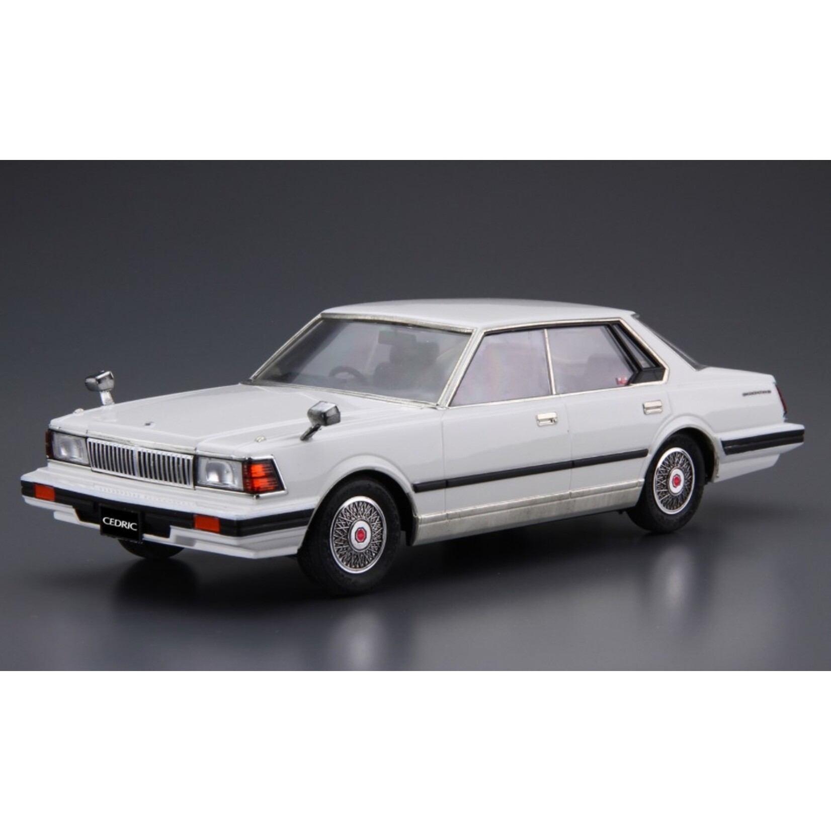 Aoshima 05915 - 1/24 1982 Nissan Cedric/Gloria 4HT 280E