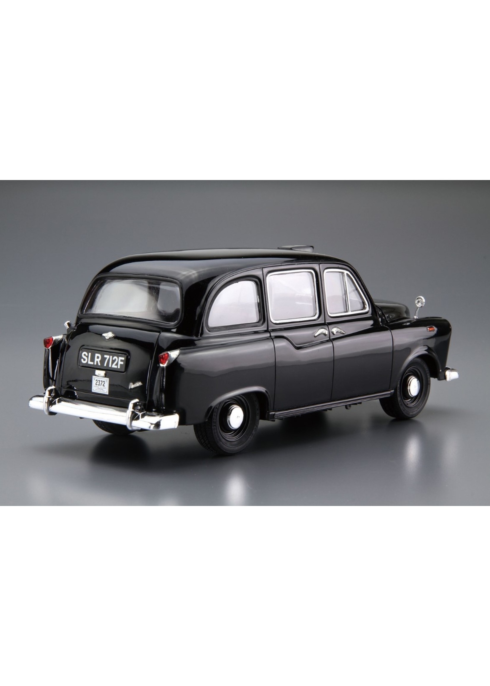 Aoshima 05967 - 1/24 1968 FX4 London Black Taxi Cab