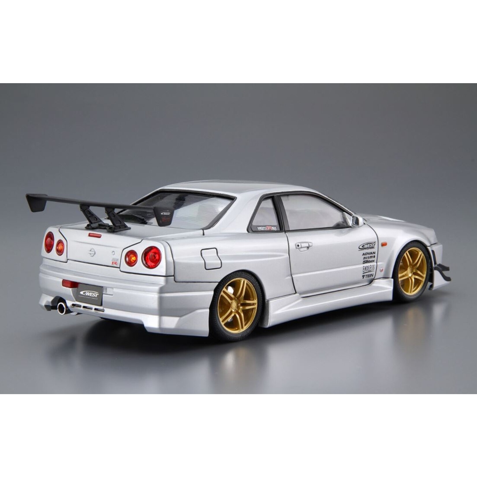 Aoshima 06149 - 1/24 Nissan C-West BNR34 Skyline GT-R '02