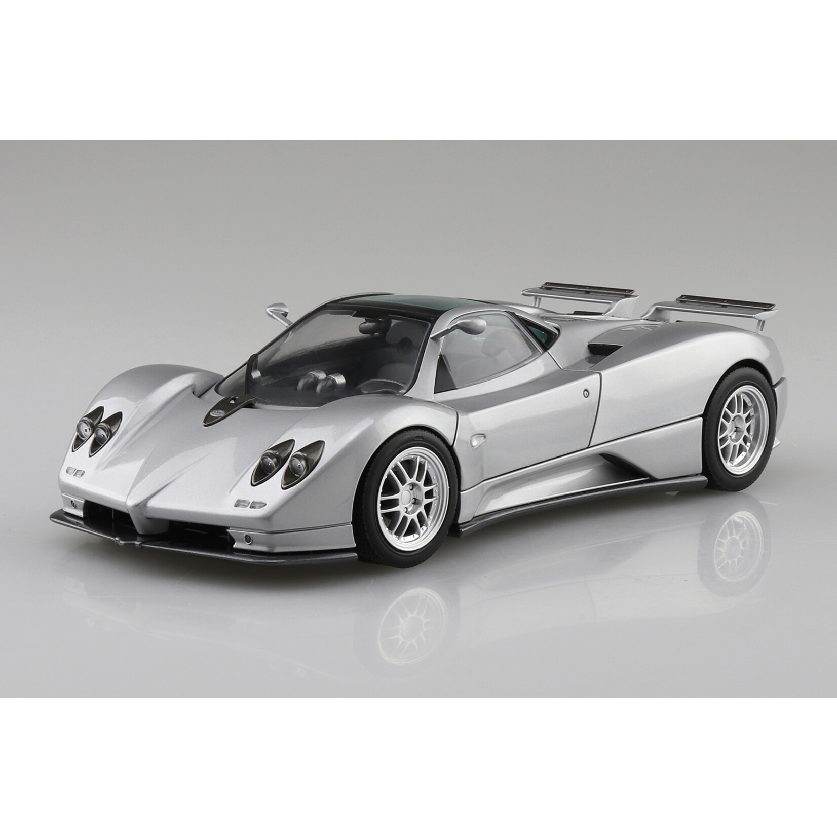 Aoshima 05602 - 1/24 '00 Pagani Zonda C12S