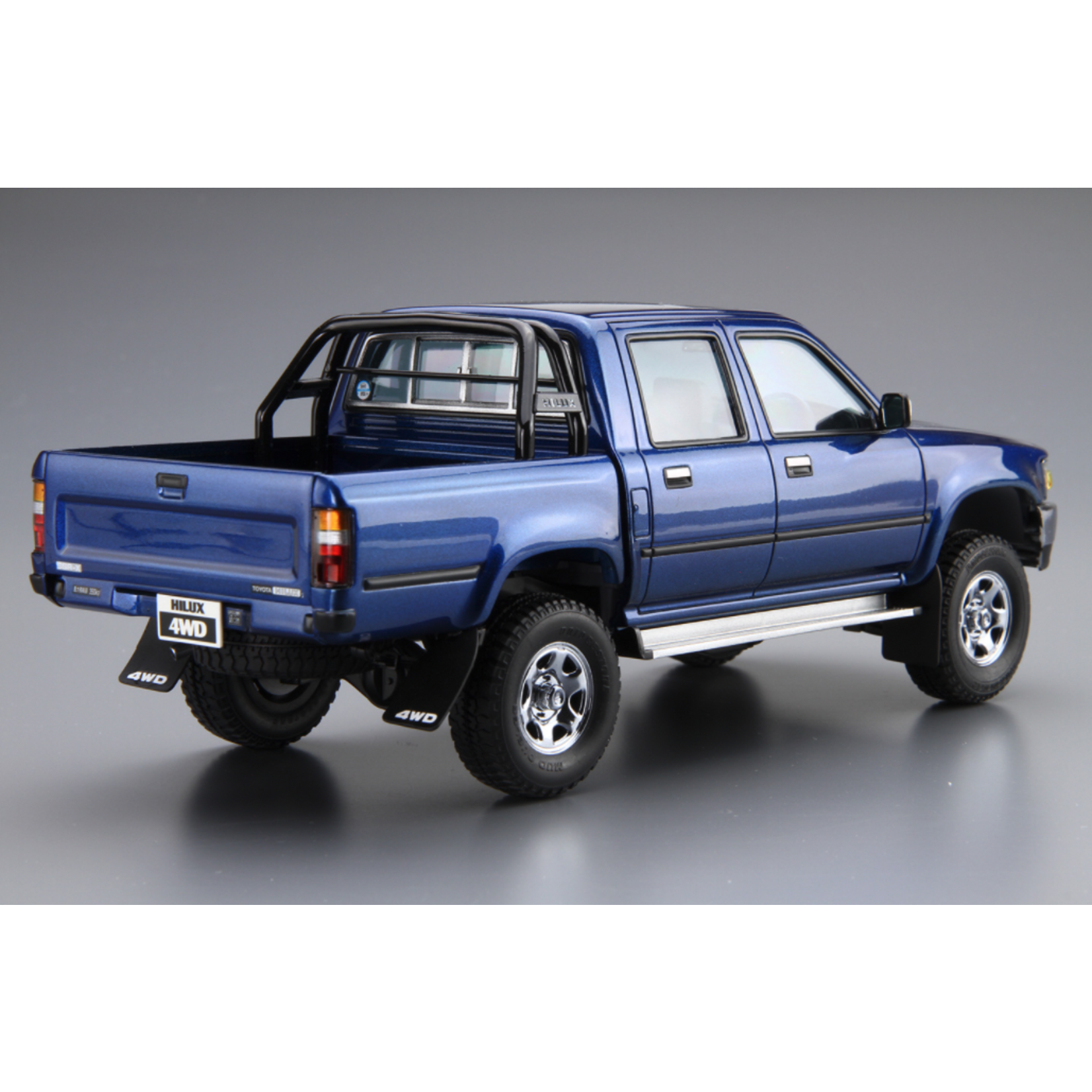 Aoshima 06217 - 1/24 Toyota LN107 Hilux Pick Up Double Cab 4WD '94