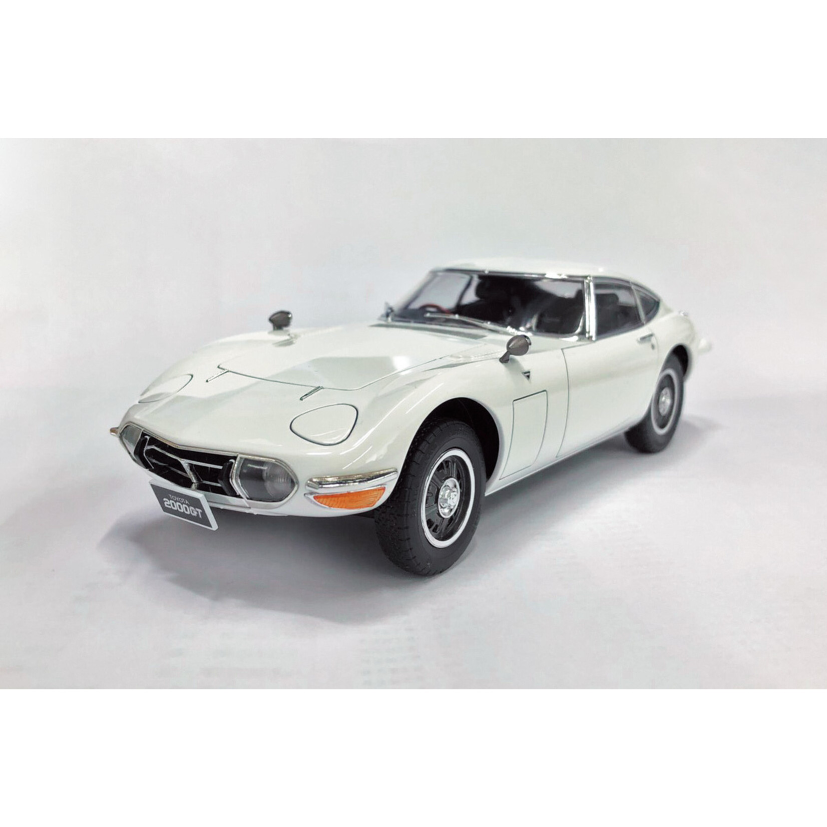 Aoshima 05729 - 1/24 Toyota MF10 2000GT '69