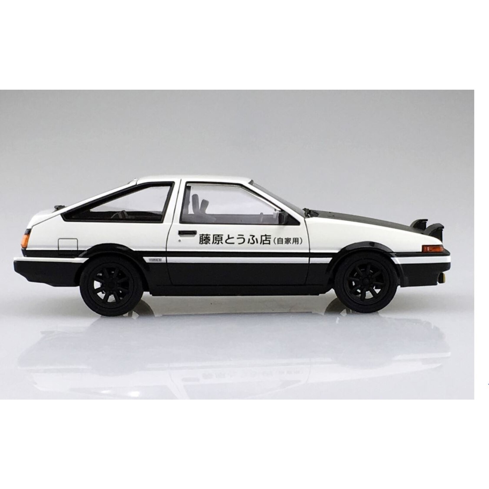 Aoshima Fujiwara Takumi AE86 Trueno [Project D Ver.] "Initial D" 1/24