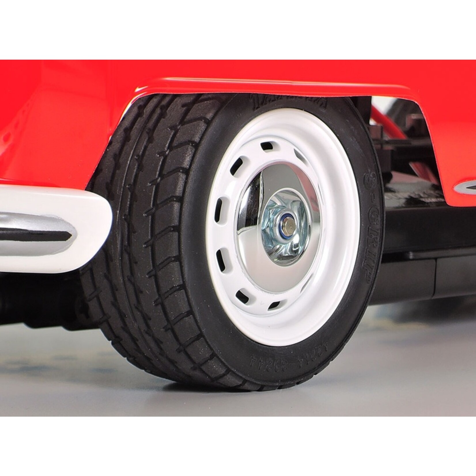 Tamiya 1/10 Volkswagen Bus Type 2 T1 with HobbyWing ESC - M-06 Chassis