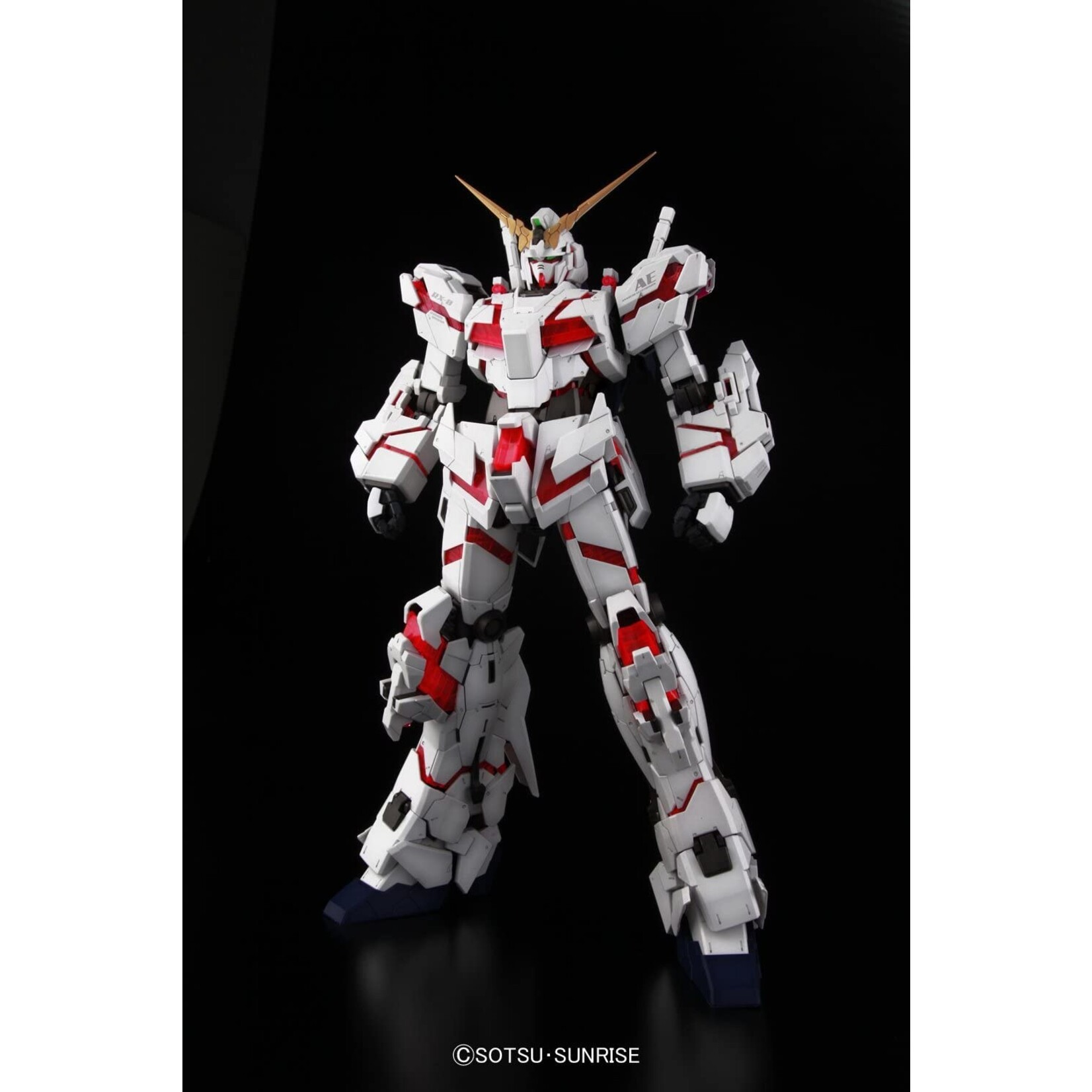 Bandai - PG 1/60 RX-0 Unicorn Gundam