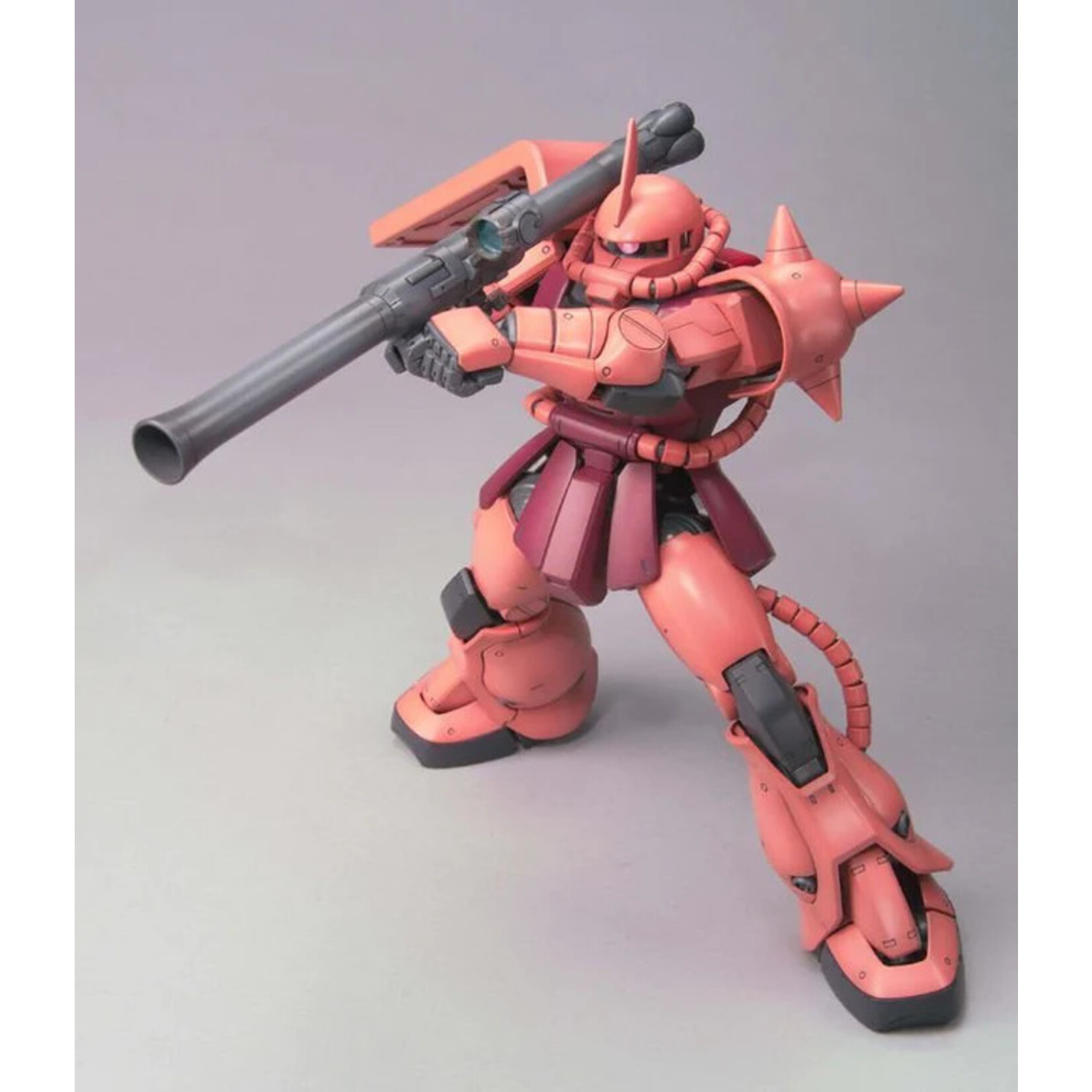 Bandai - MG 1/100 MS-06S Char's Zaku II (Ver 2.0)