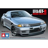 Tamiya 24341 - 1/24 Nissan Skyline GT-R (R32) Nismo - Custom - Hub