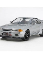 HOT BODIES 1/7GPニスモ・スカイライン32GT-R HOT BODIES 1/7GPニスモ・スカイライン32GT-R - メルカリ