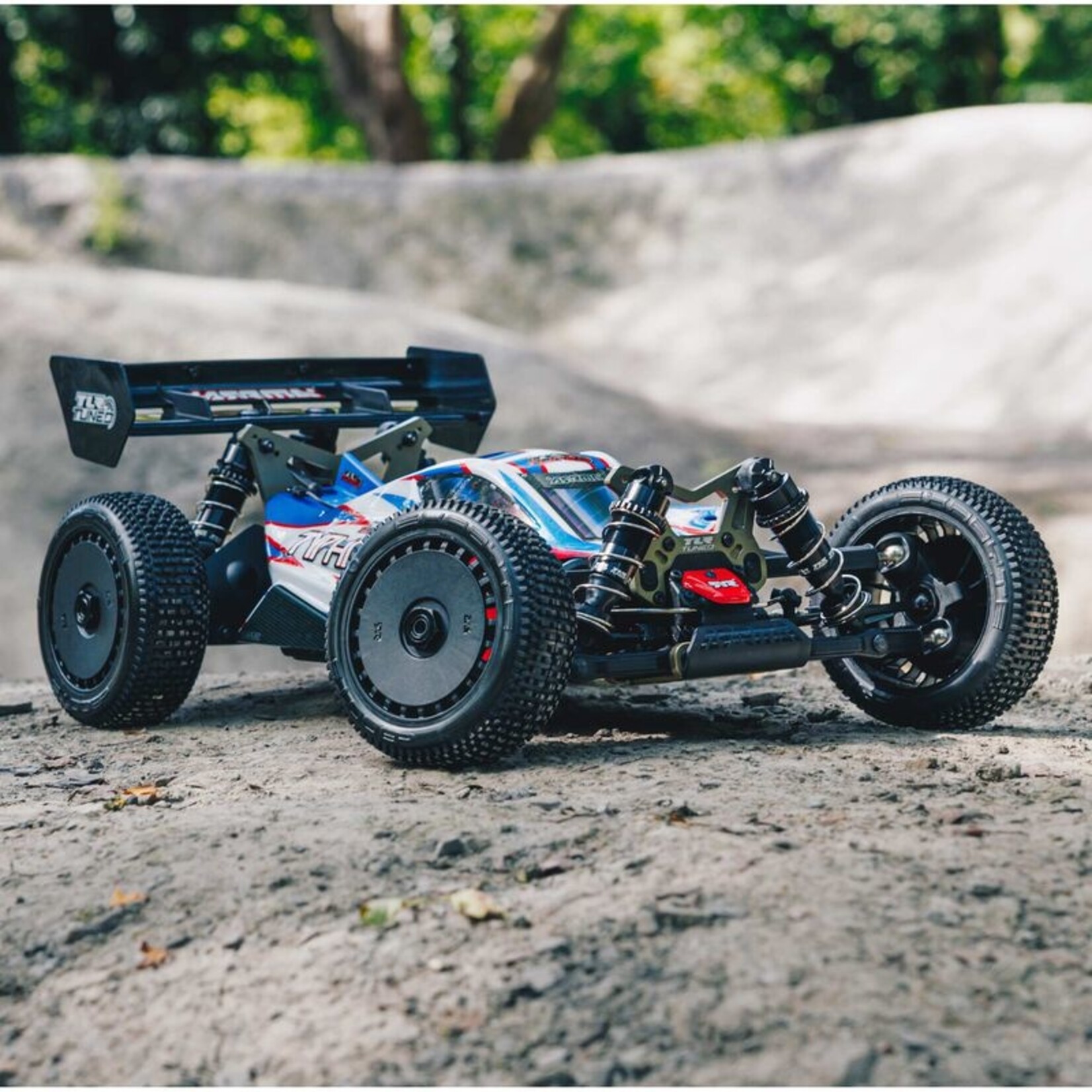 Arrma Typhon 6s ラジコンカー 1/8スケール 黒/赤 1/8 TYPHON 6S 4X4 RTR Brushless Buggy, Black | ARRMA