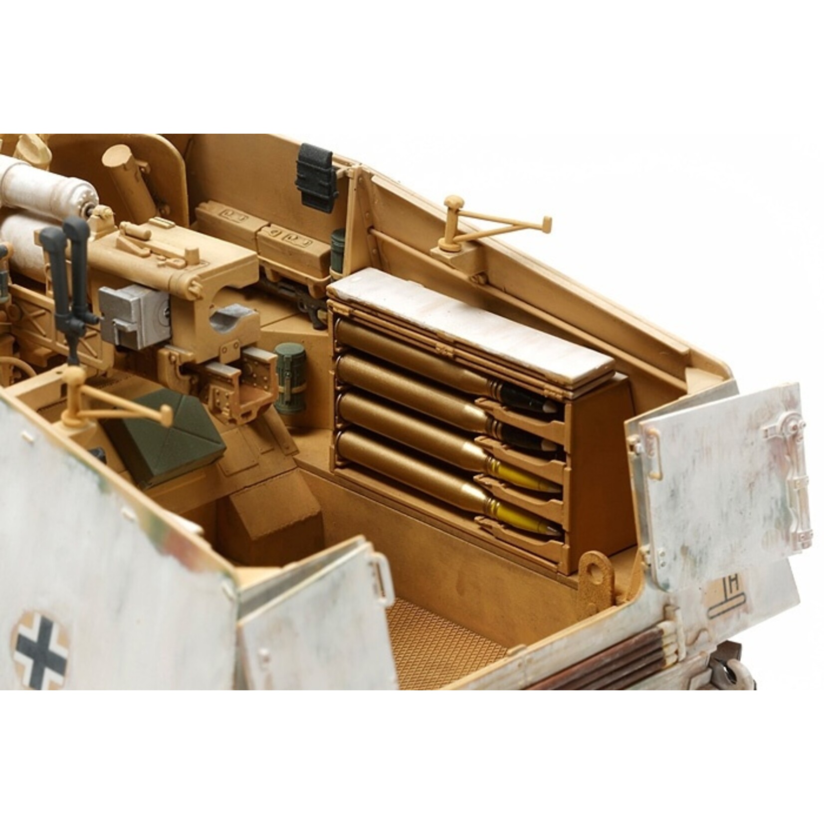 Tamiya 35335 - 1/35 German Nashorn Heavy Tank