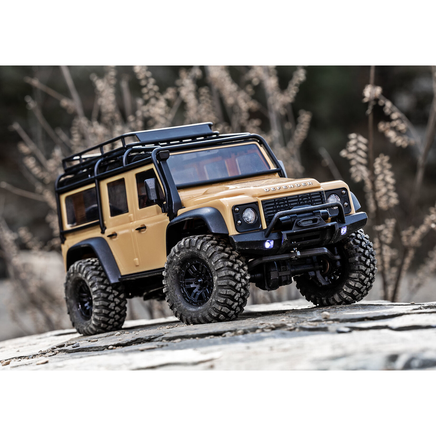 Traxxas 970541TAN - 1/18 RTR Scale and Trail Defender - Tan
