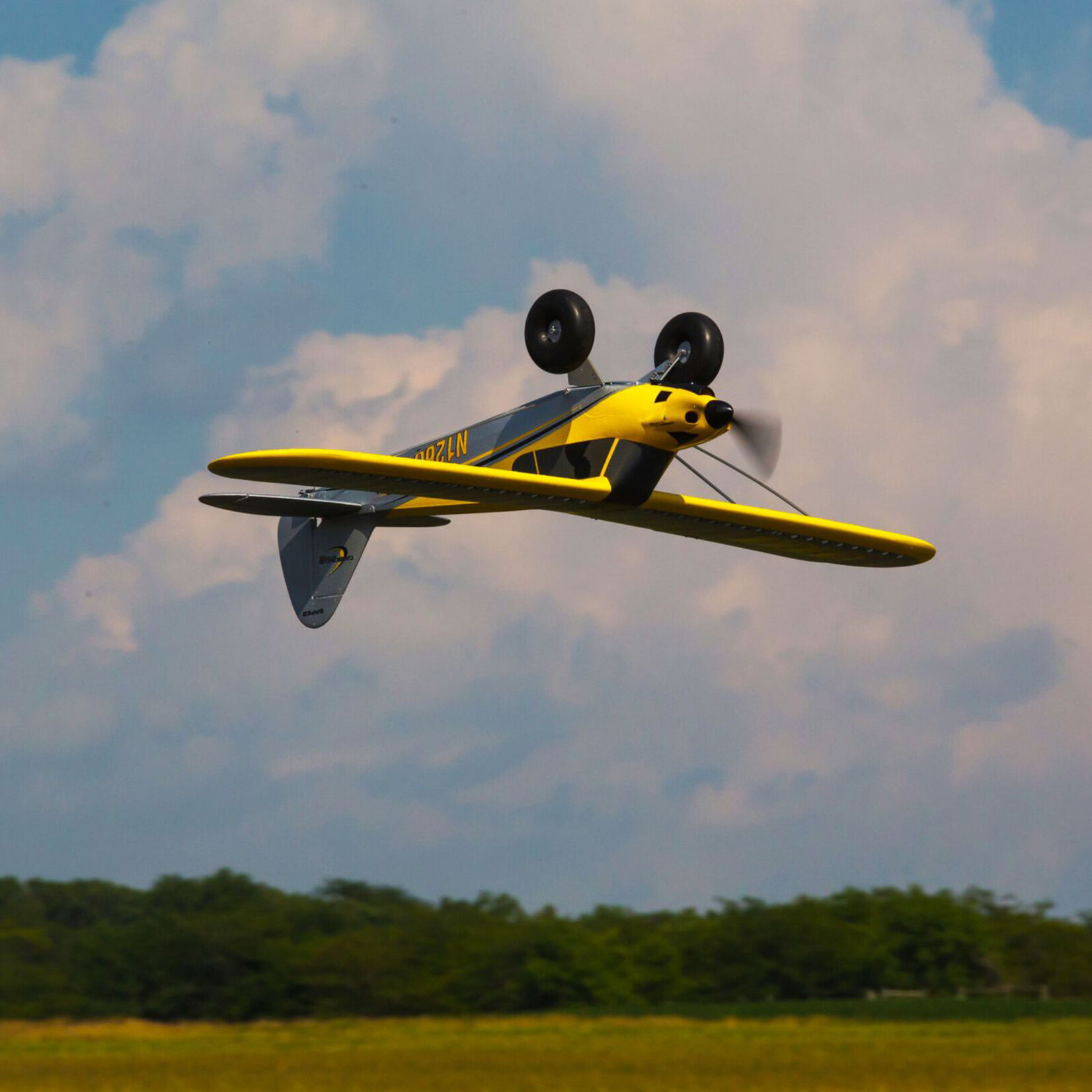 HobbyZone HBZ320001 - Carbon Cub S 2 1.3m RTF Basic