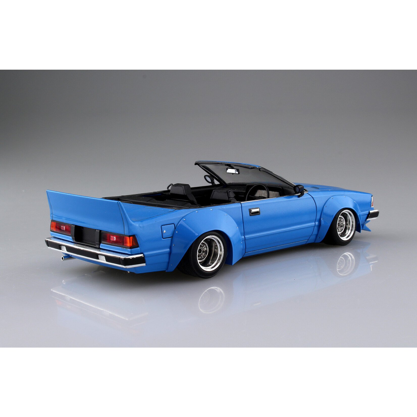 Aoshima 05500 - 1/24 Nissan 2000XE-II Gazelle