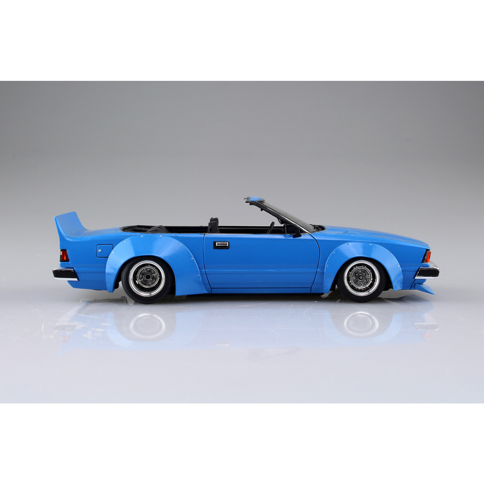Aoshima 05500 - 1/24 Nissan 2000XE-II Gazelle