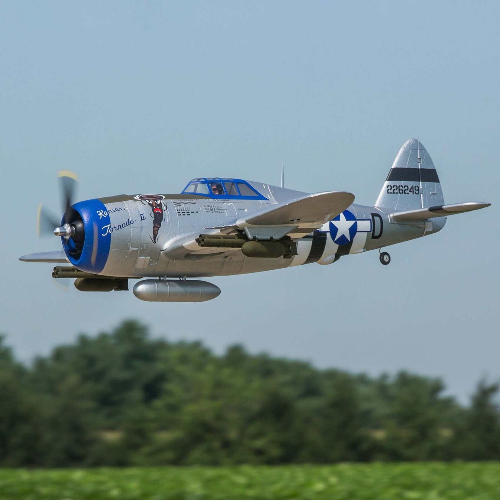 E-flite EFL08450 - P-47 Razorback 1.2m BNF Basic With AS3X & SAFE