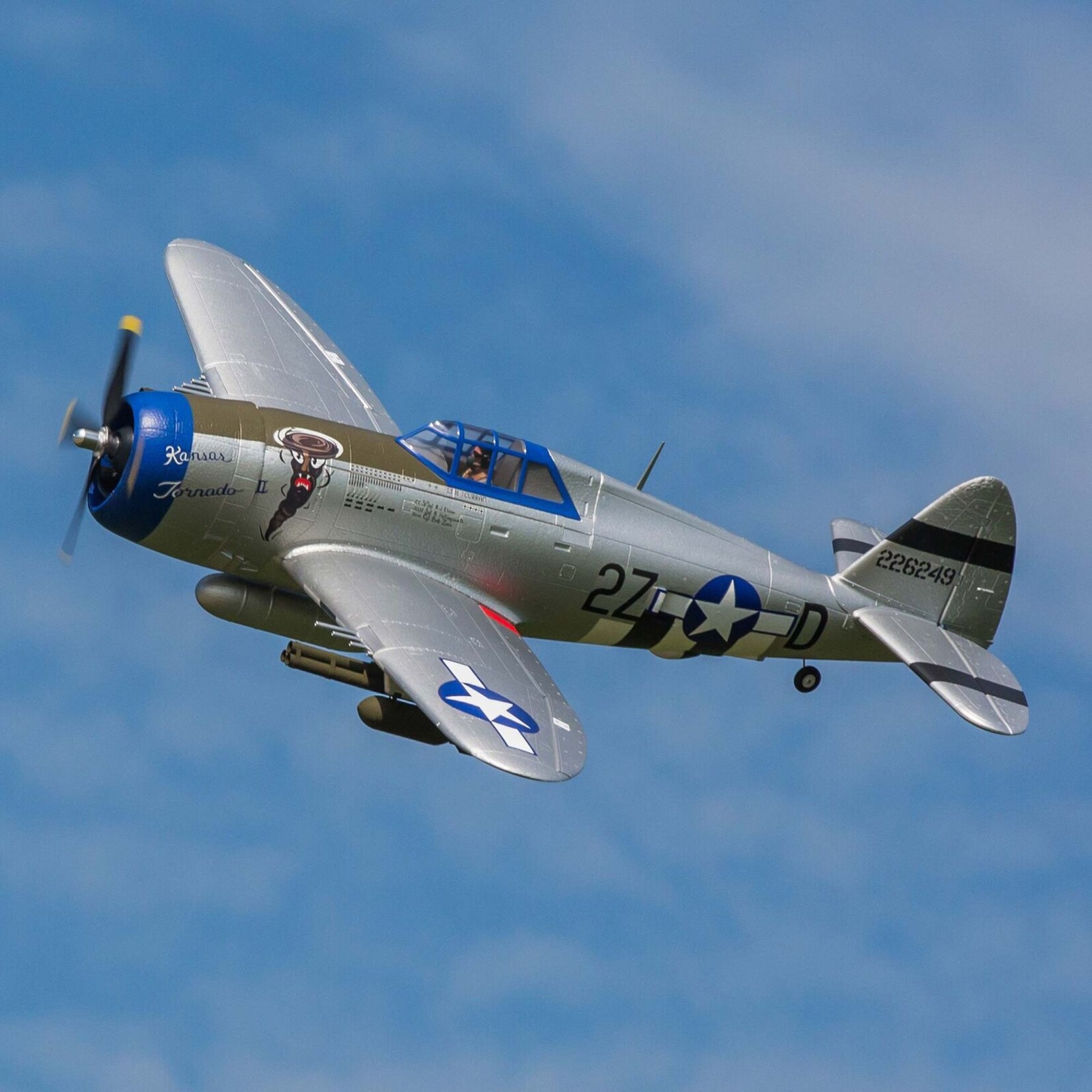 E-flite EFL08450 - P-47 Razorback 1.2m BNF Basic With AS3X & SAFE