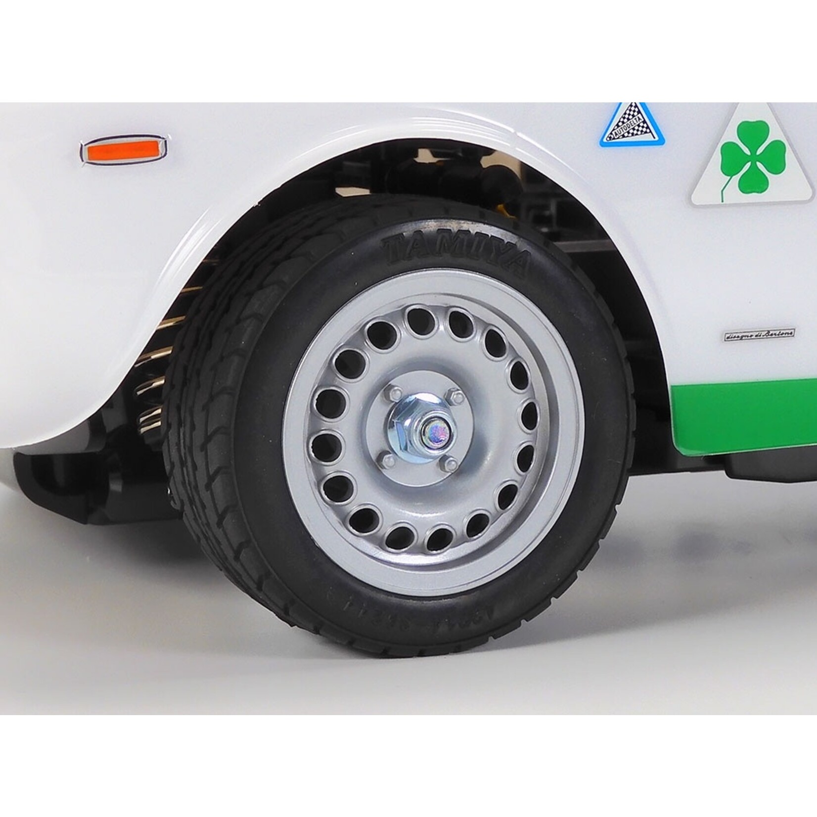 Tamiya 58732A - 1/10 RC Alfa Romeo Giulia Sprint GTA Club Racer (MB-01)