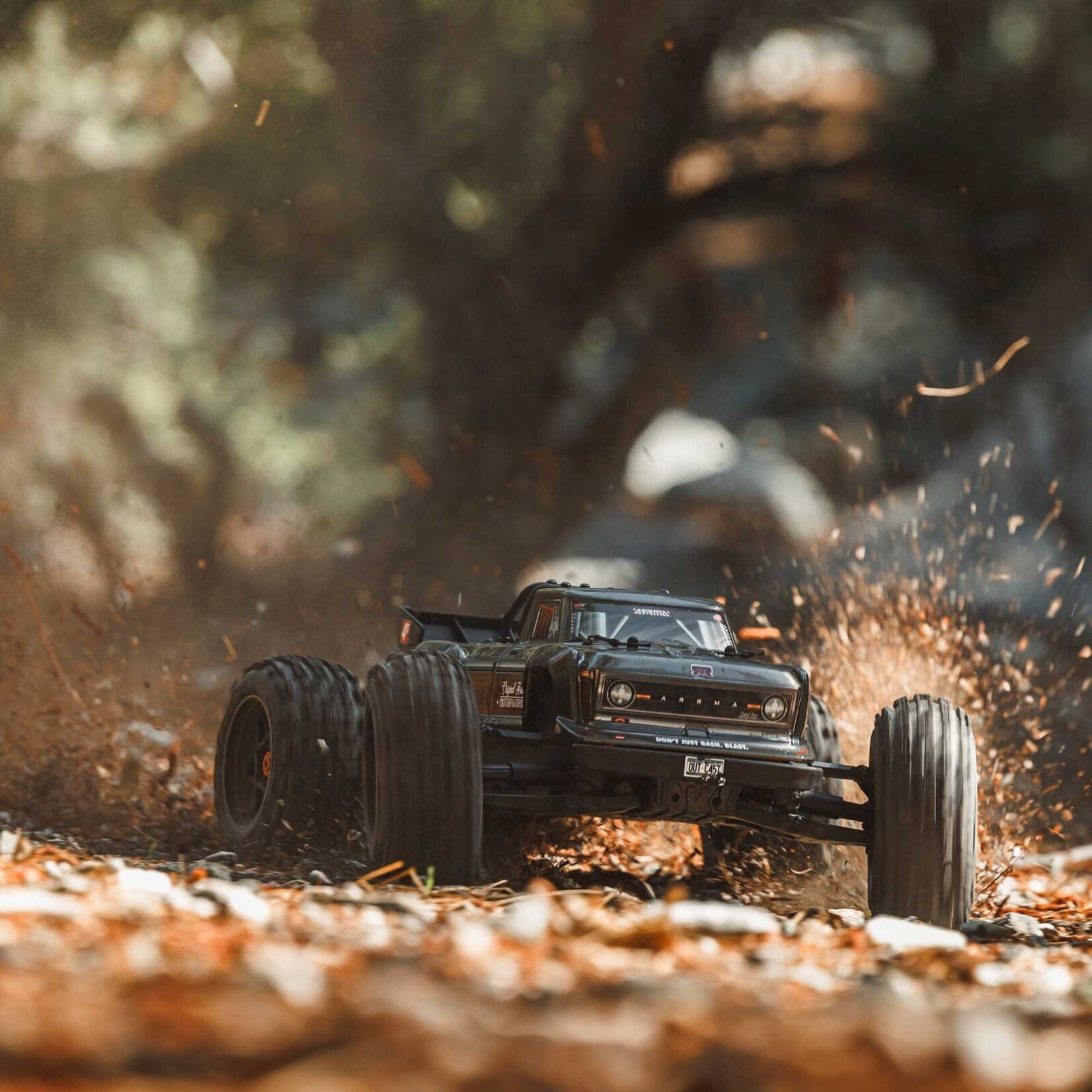 Arrma 1/10 Outcast 4x4 4S V2 BLX Stunt Truck - Gunmetal