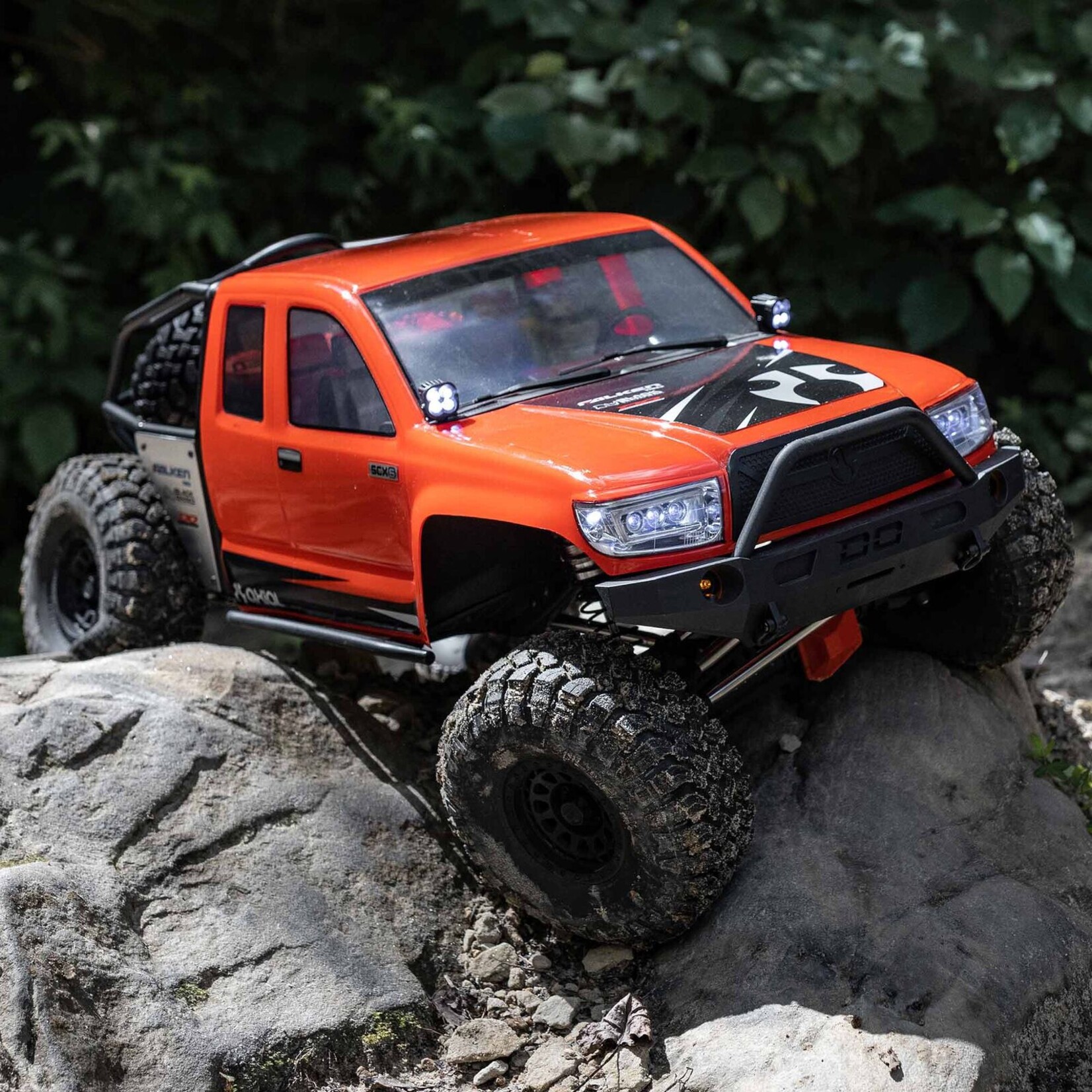 Axial AXI05001T1 - 1/6 SCX6 Trail Honcho 4WD, RTR - Red