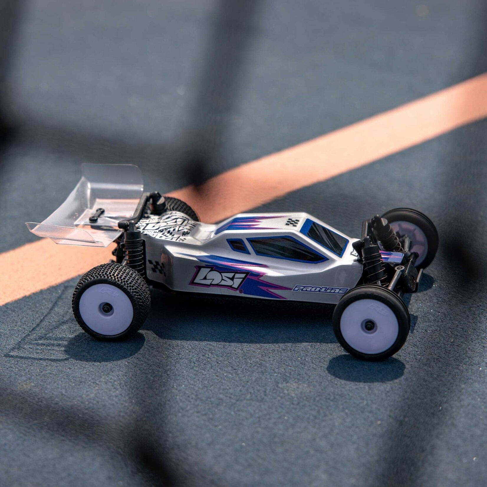 Losi LOS00007T2 - 1/24 Micro-B 2WD Buggy, RTR - Silver