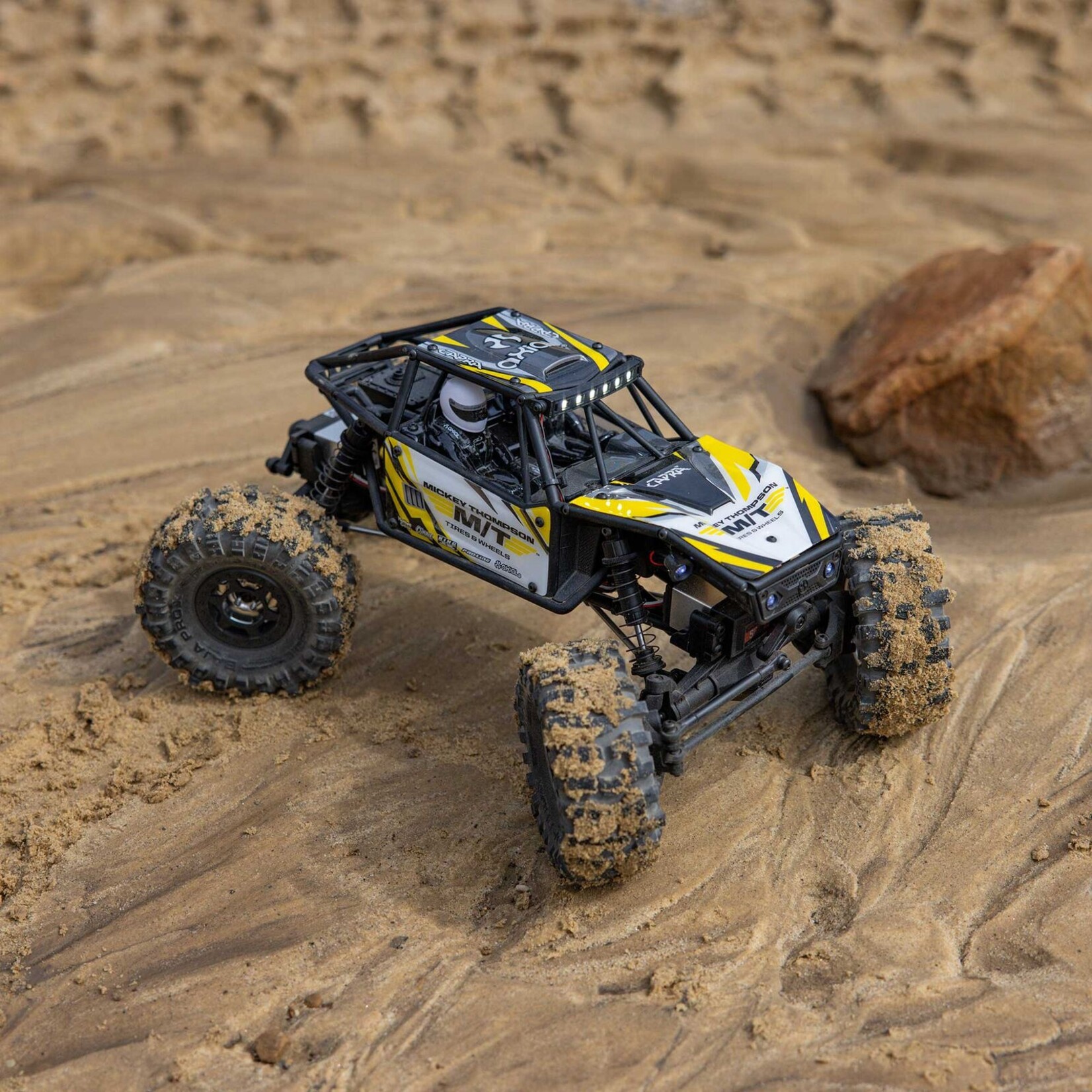 Axial AXI-1750T2 - UTB18 Capra 4WS 4X4 - Yellow