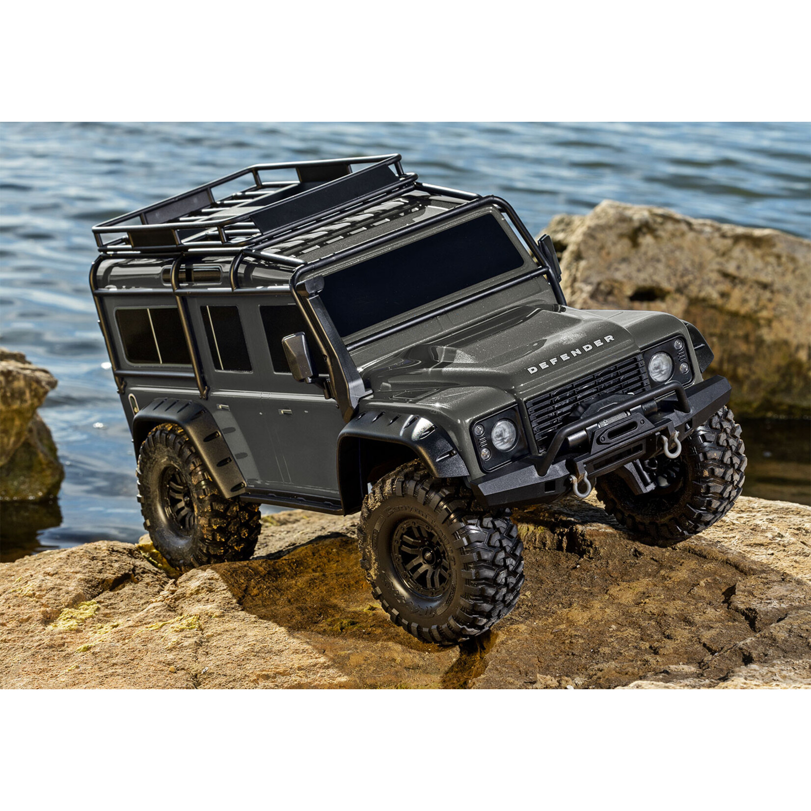 Traxxas 8220564SLVR - TRX-4 Defender, Clipless - Silver