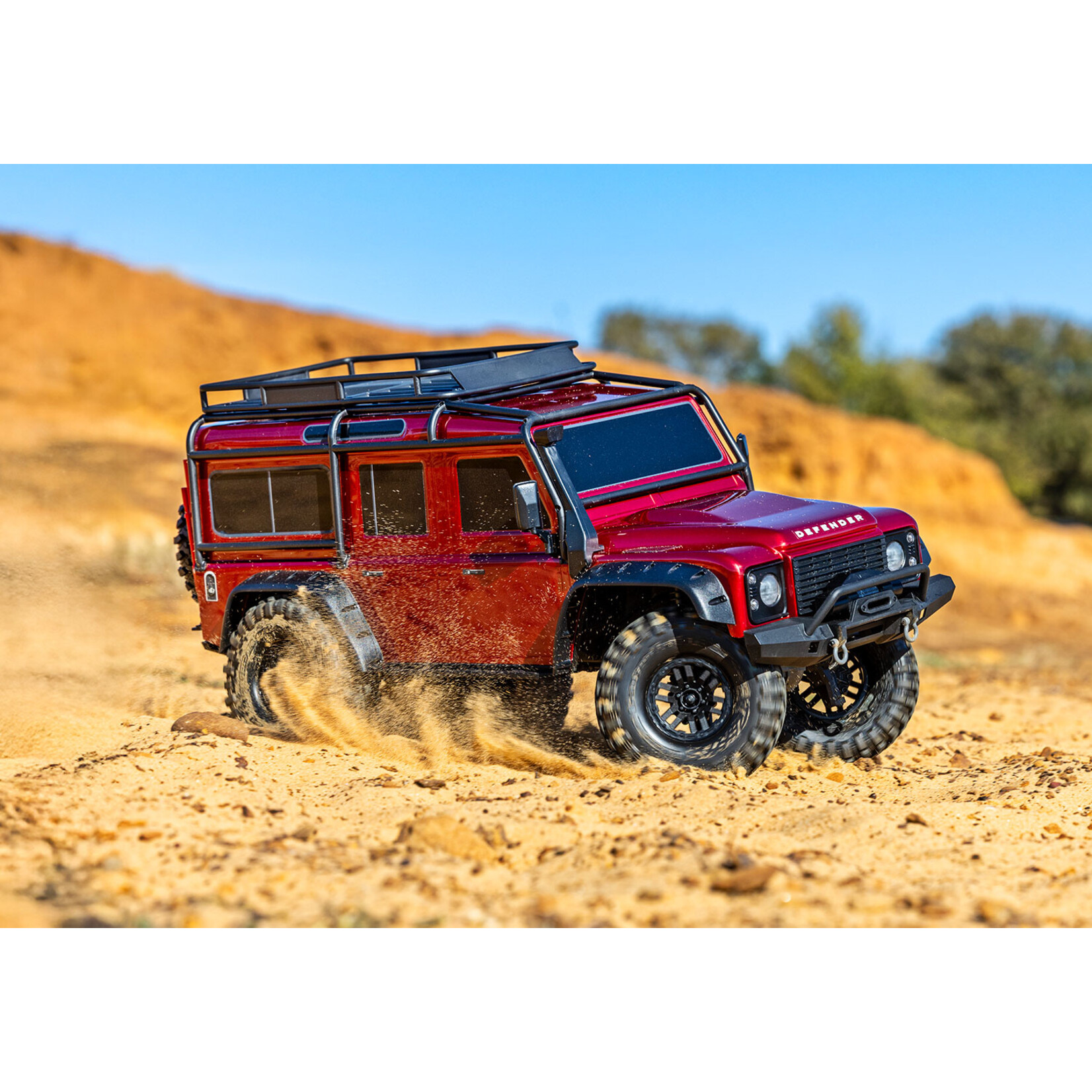 Traxxas Traxxas 8220564RED - TRX-4 Defender, Clipless - Red