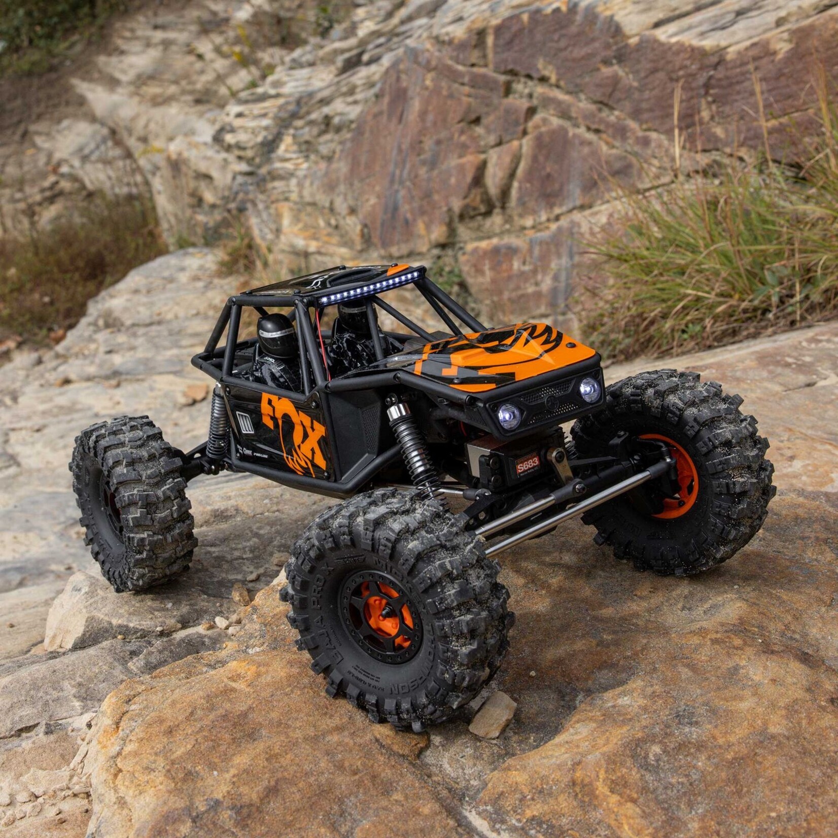 Axial AXI-1543T1 - 1/10 UTB10 Capra 1.9 4WS 4X4 RTR - Orange