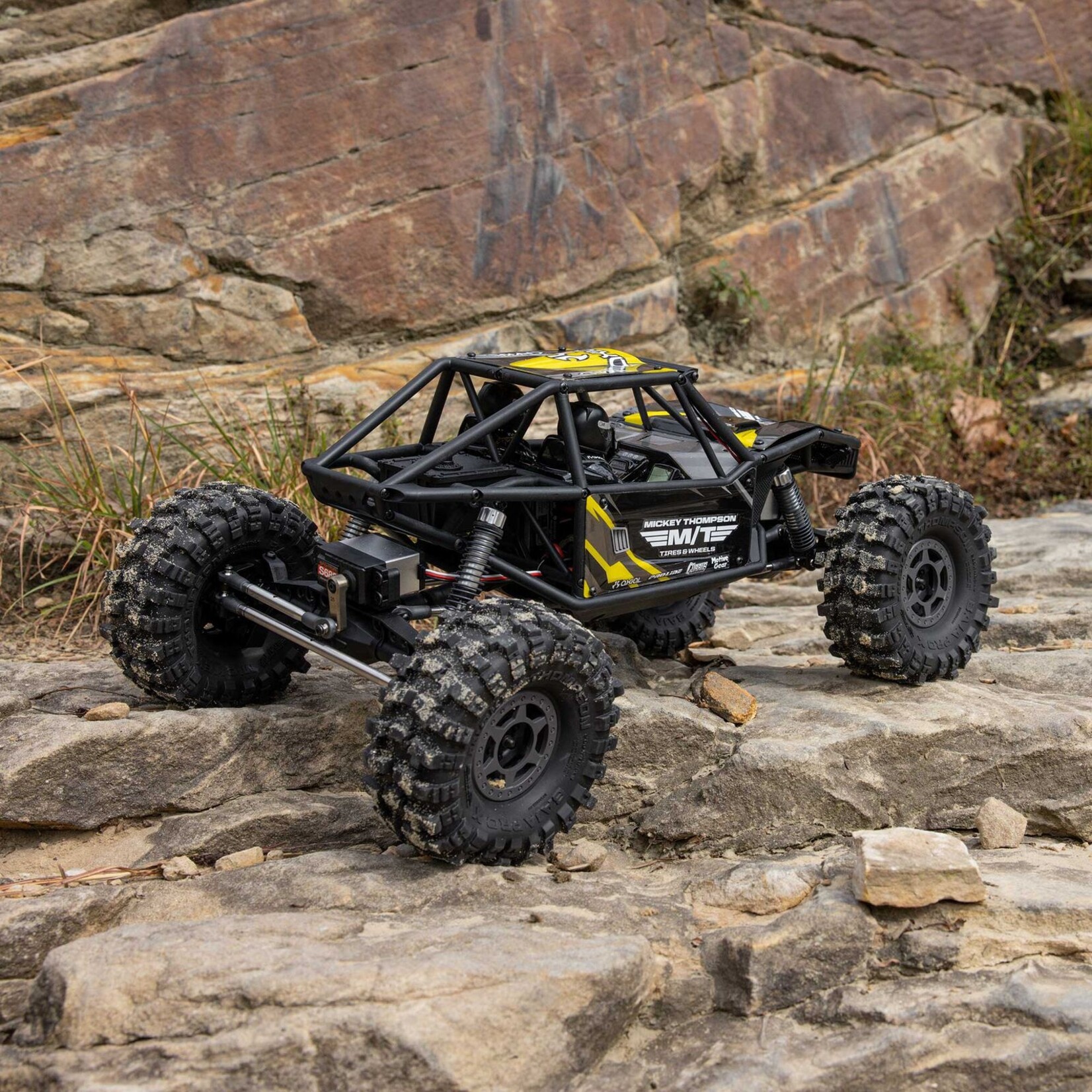 Axial AXI-1543T2 - 1/10 UTB10 Capra 1.9 4WS 4X4 RTR - Yellow