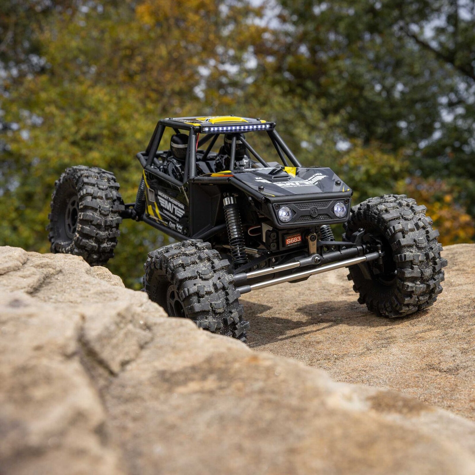 Axial AXI-1543T2 - 1/10 UTB10 Capra 1.9 4WS 4X4 RTR - Yellow