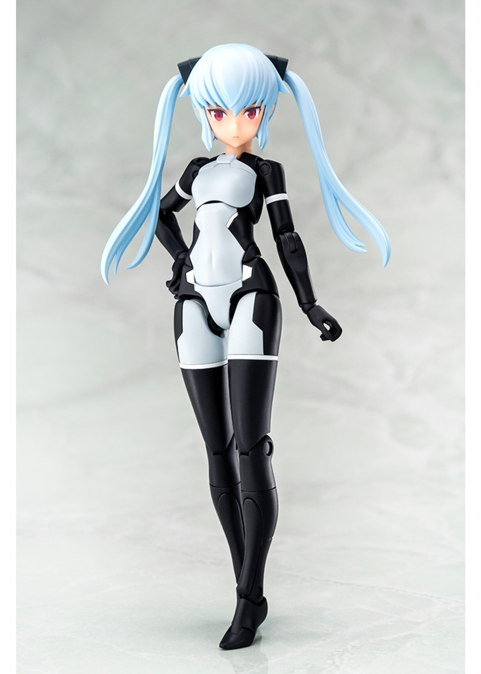 Kotobukiya KP378 - Megami Device: "Busou Shinki" B3 Type Devil Strarf
