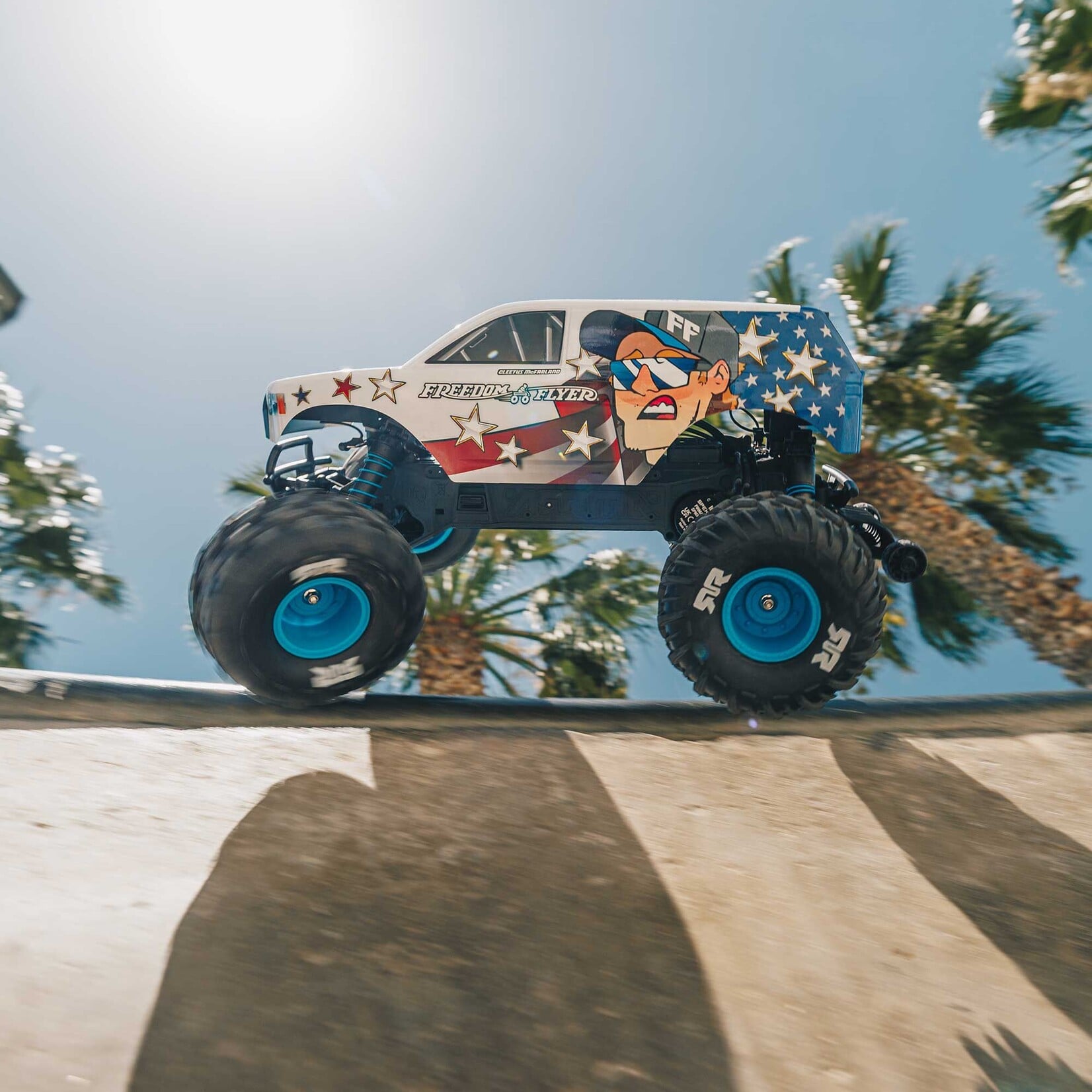 Arrma ARA3530SFFT1 1:10 FREEDOM FLYER 223S 2WD RTR Brushless Monster Truck White