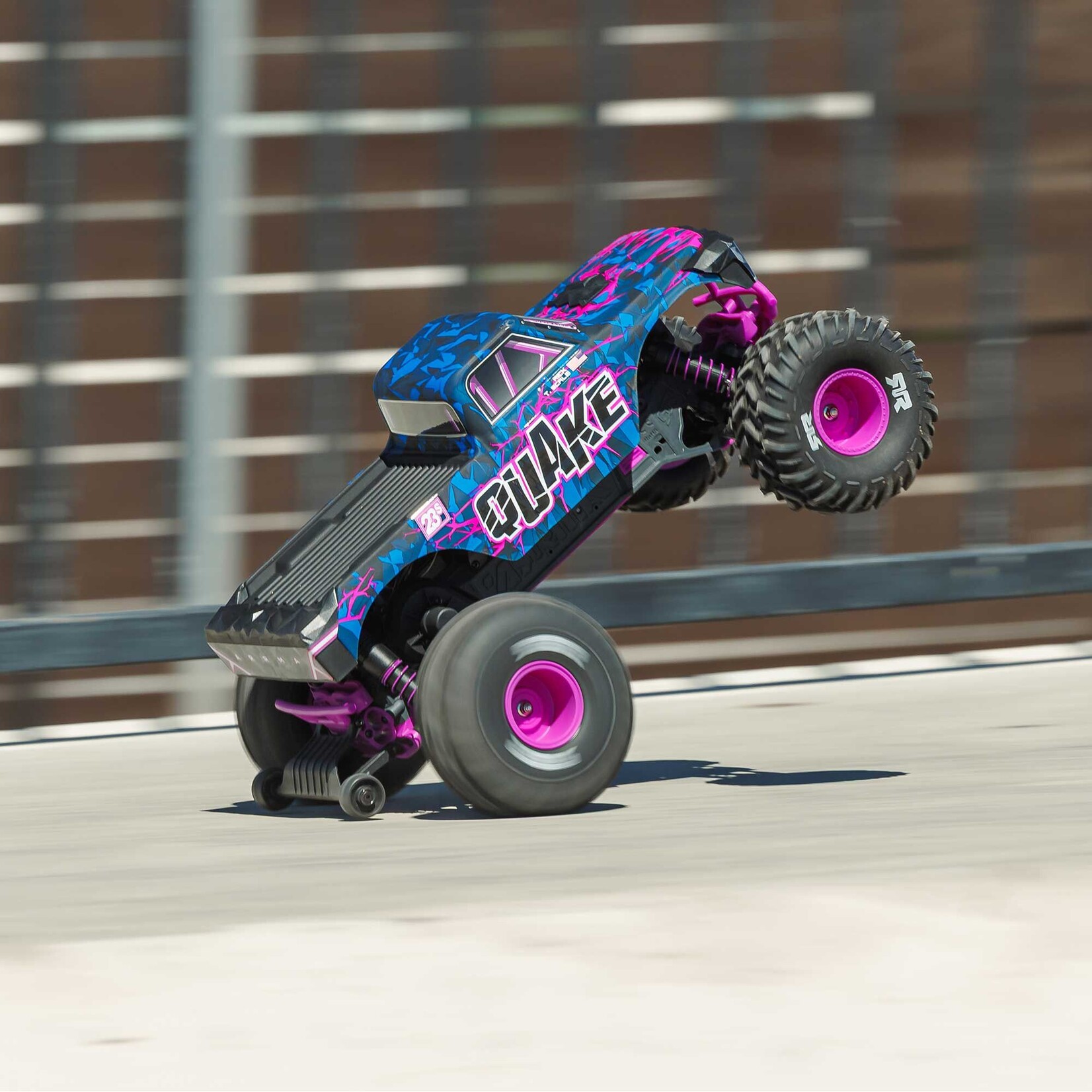 Arrma ARA3537T3 1:10 QUAKE 223S DSC 2WD RTR Brushless Monster Truck Purple