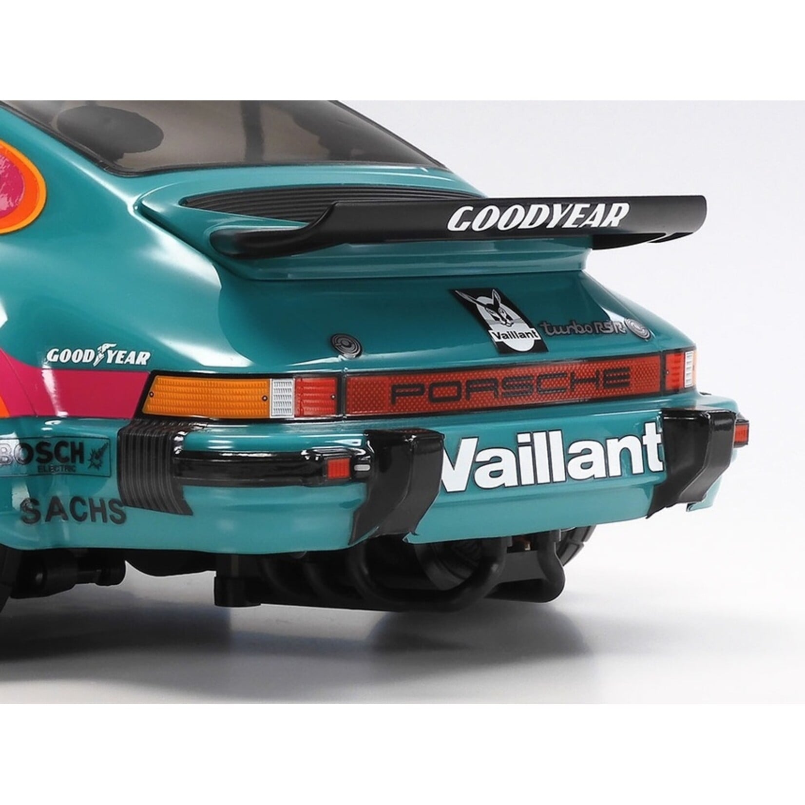 Tamiya 47524 1/10 RC Porsche 934 (1976) 50th Anniversary Car Kit