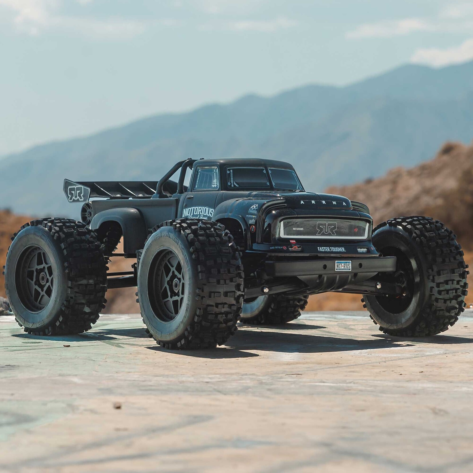 Arrma ARA8611V6T1 1:8 NOTORIOUS 6S 4X4 RTR Brushless Stunt Truck Black