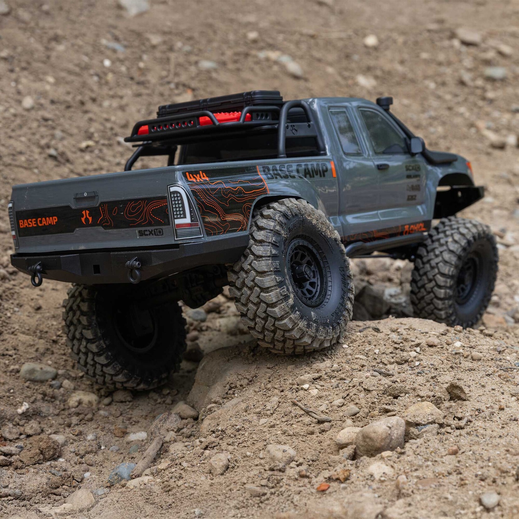 Axial AXI-1375T2 1:10 SCX10 III Base Camp 4X4 Rock Crawler Brushed RTR Gray