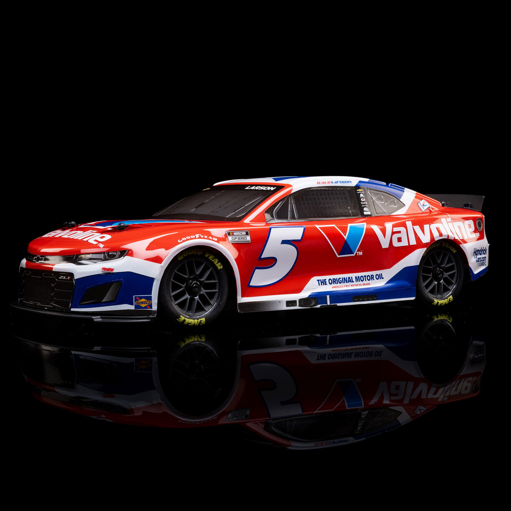 Losi LOS1122505 1:12 Nascar Kyle Larson No. 5 Valvoline 2025 Chevrolet Camaro ZL1 2S AWD RTR
