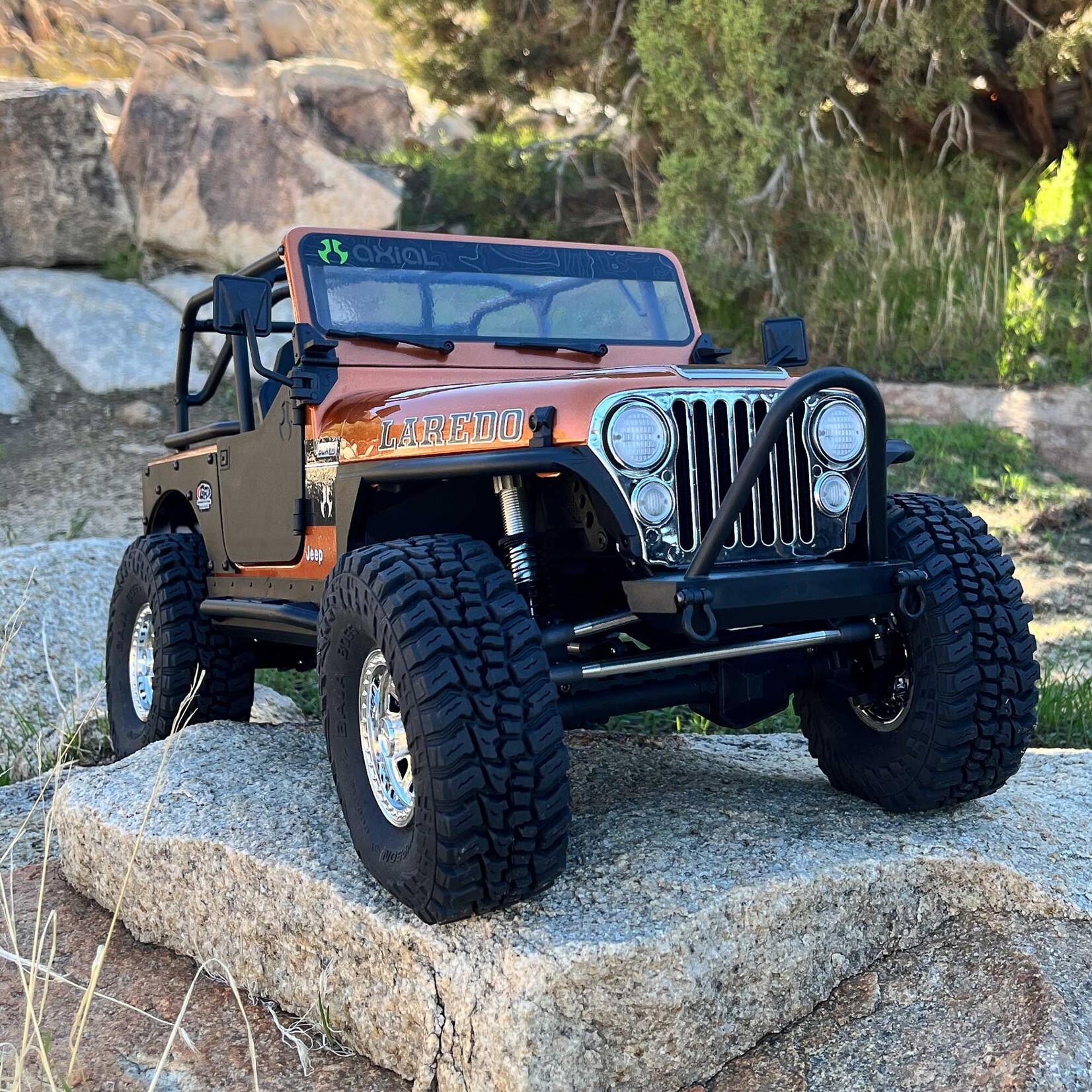 Axial AXI03008V2T2 1:10 SCX10 III Jeep CJ-7 4X4 RTR Brushed Rock Crawler Copper