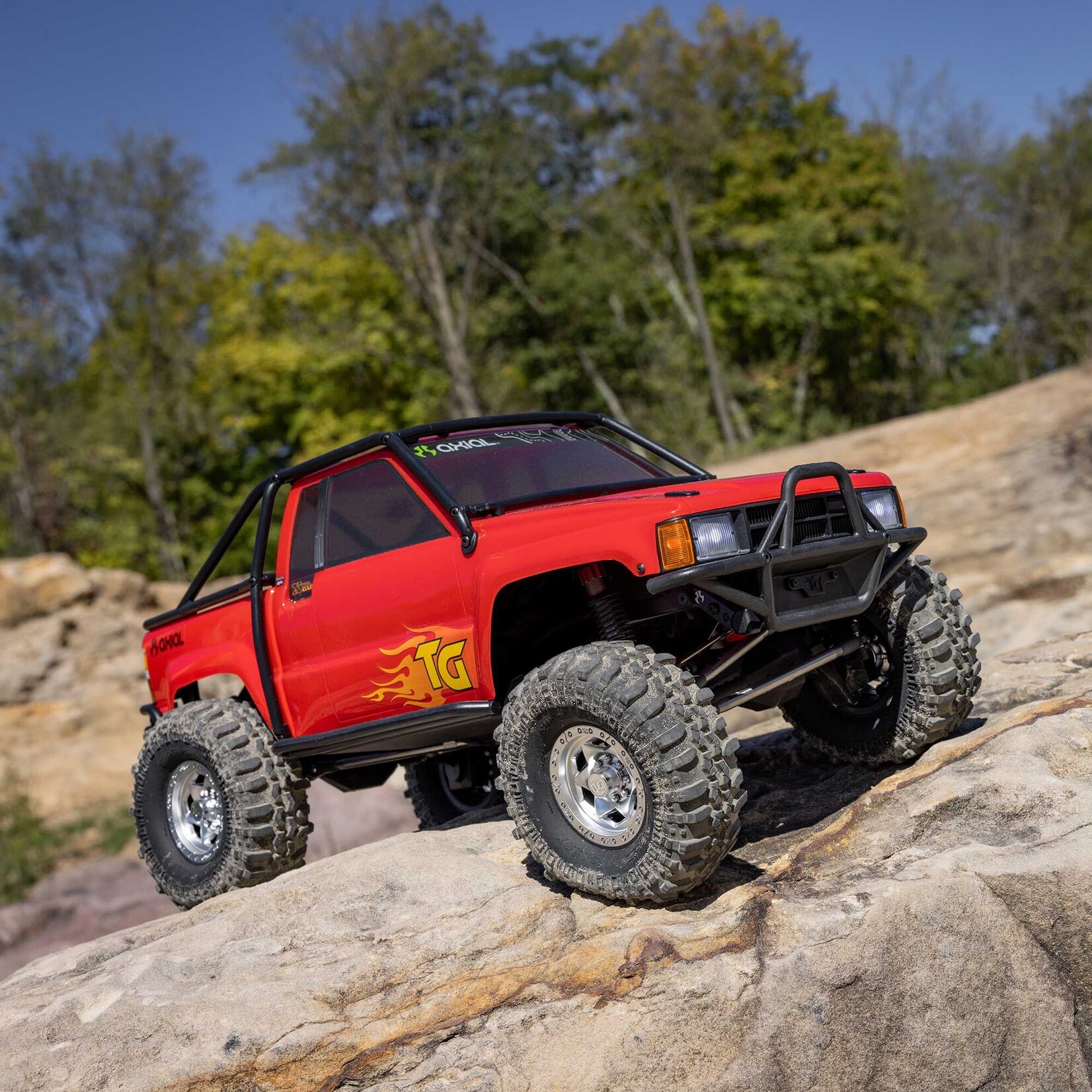 Axial AXI-2062T2 1:10 SCX10 III 1987 Toyota SR5 4X4 RTR Brushed Rock Crawler Red