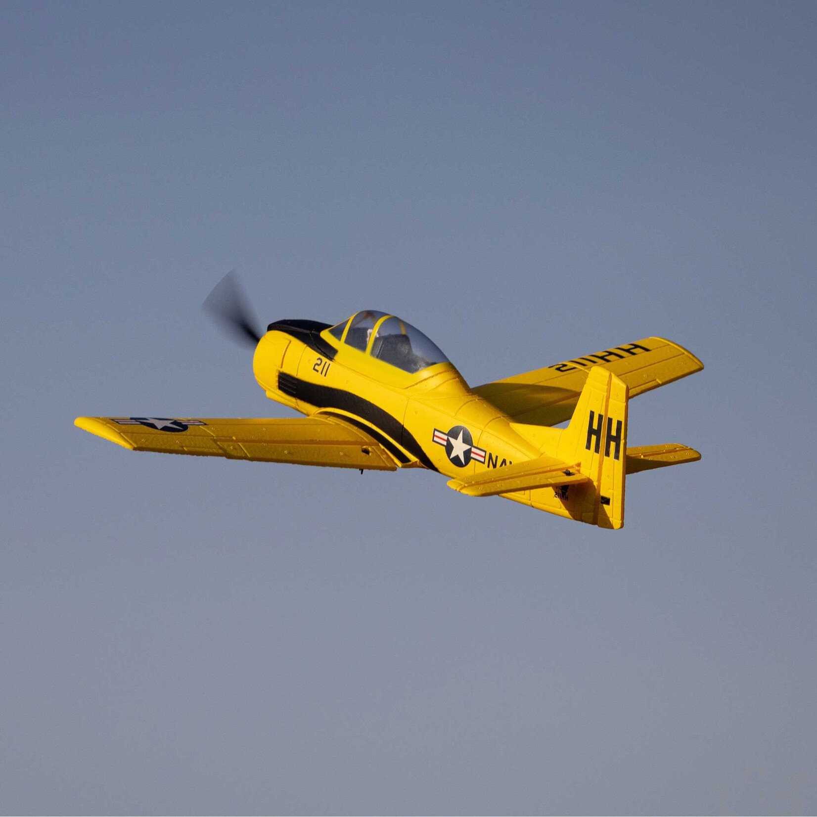 E-flite HBZ-1228 T-28 Trojan 450mm RTF with SAFE
