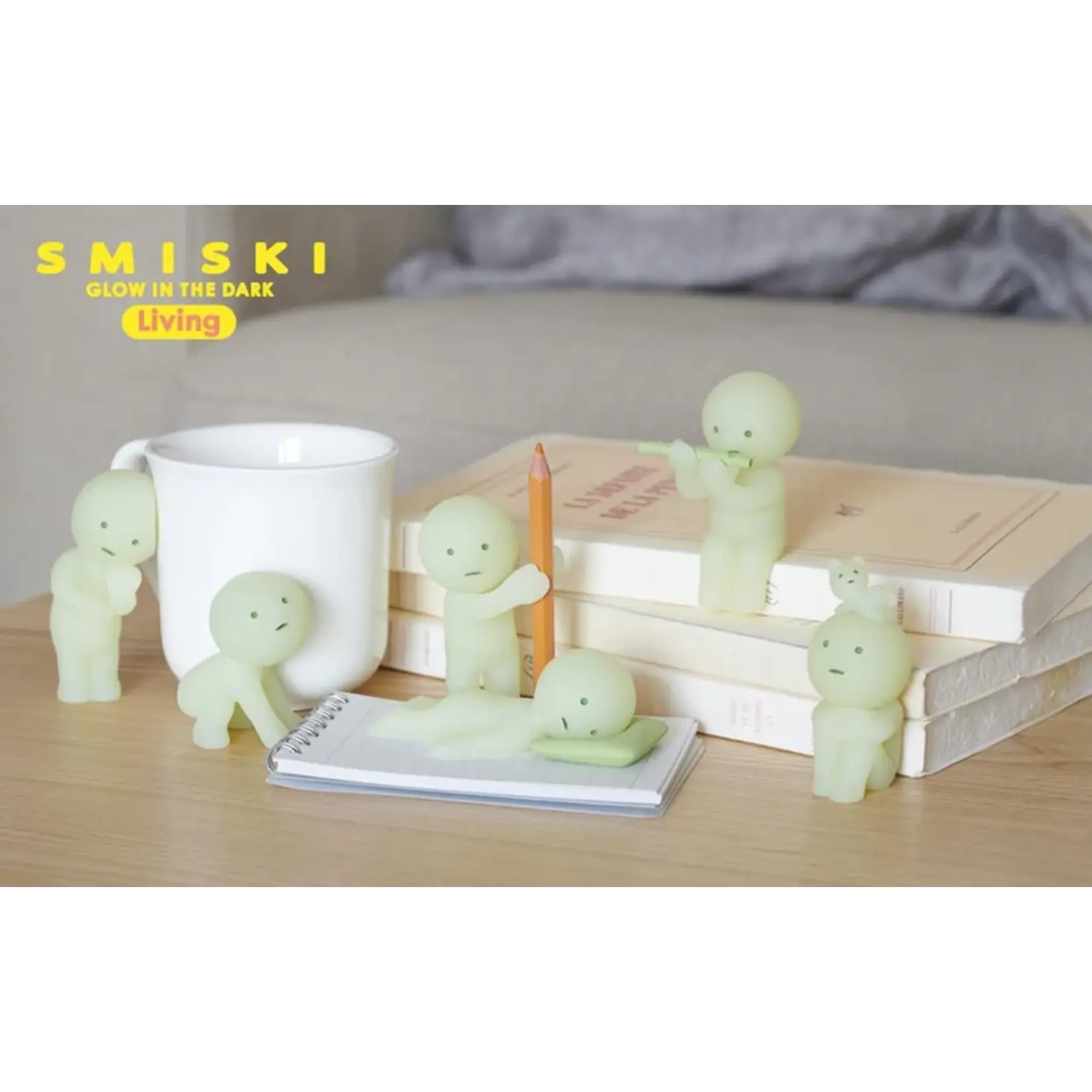 Dreams SMISKI Living Series Mini Figure - 1 Piece