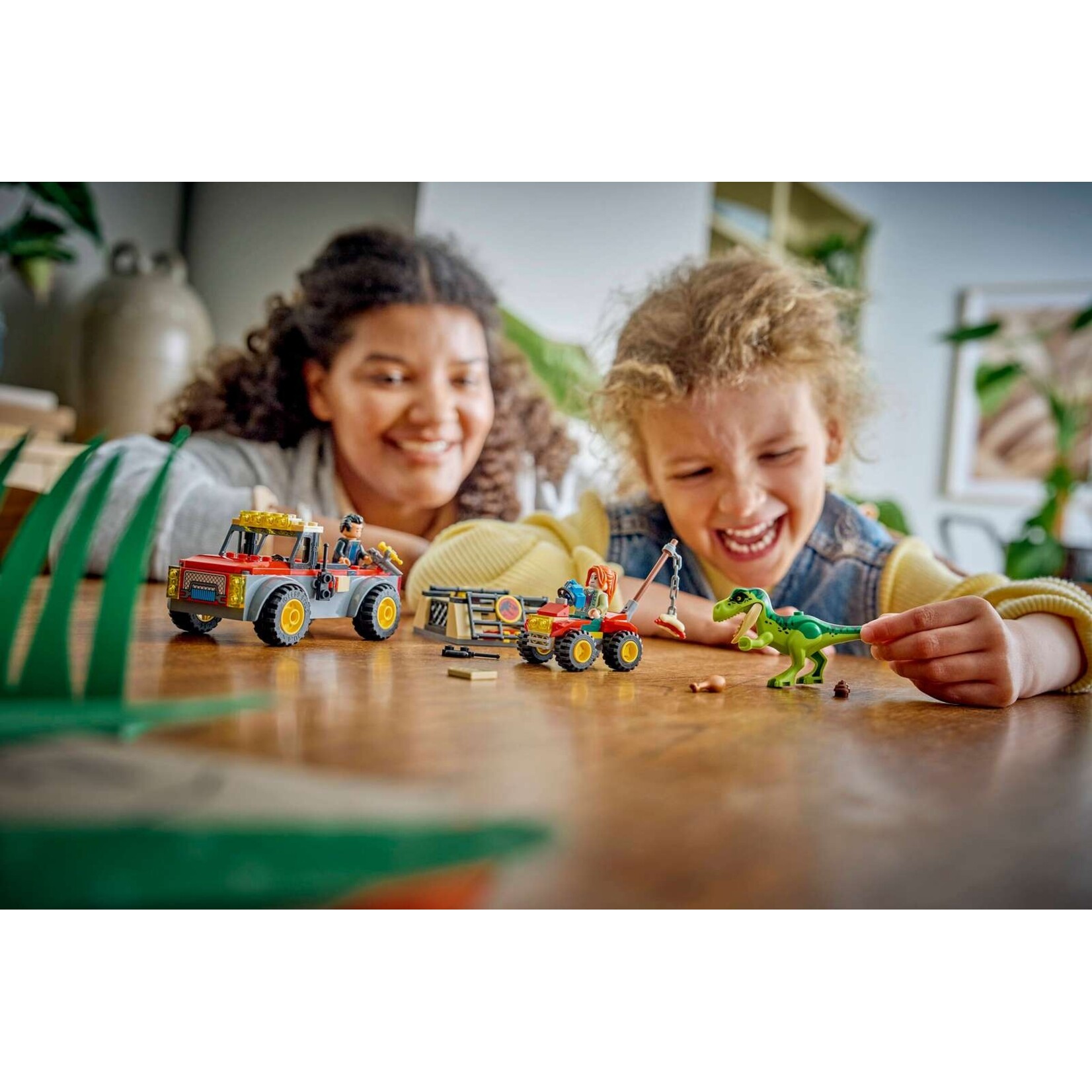 LEGO® 77978 - Young T. rex Transport Truck Jurassic World Building Set