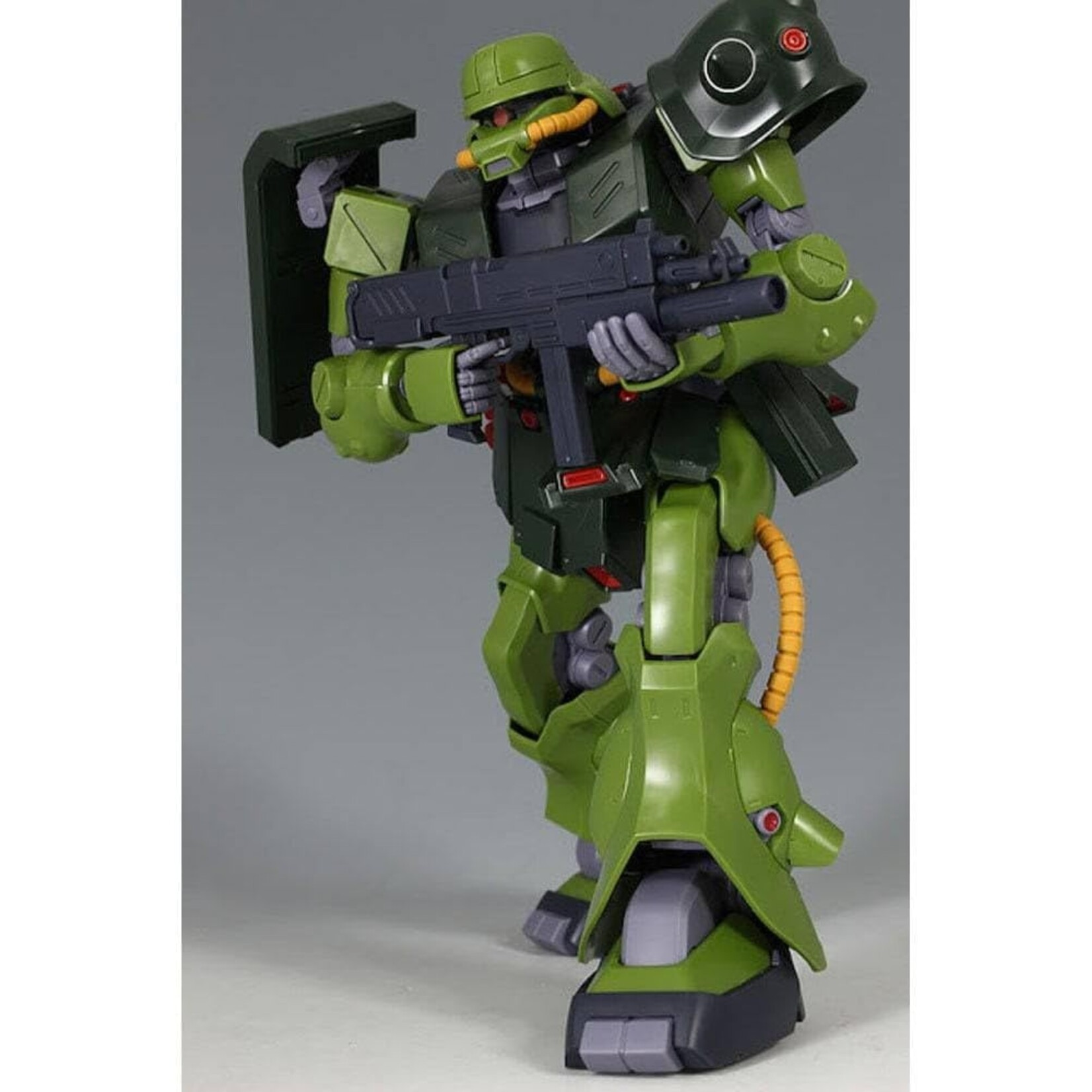 Bandai 5057791 - #13 Zaku II FZ RE/100