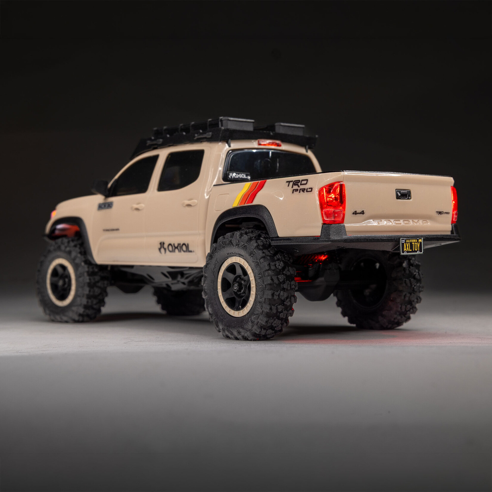 Axial AXI-3289T2 1:30 SCX30 Toyota Tacoma 4x4 RTR Brushed Rock Crawler Overland Edition