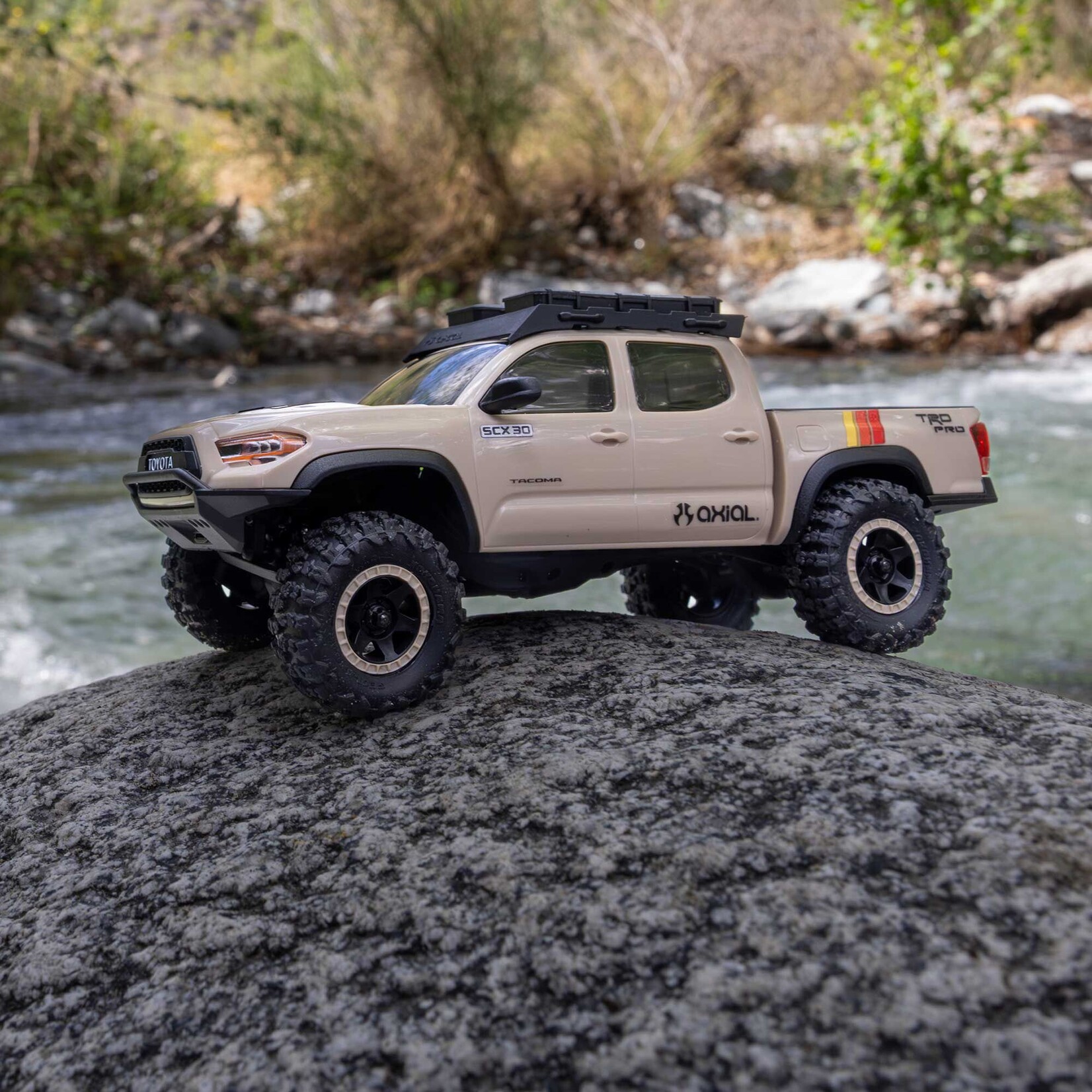 Axial AXI-3289T2 1:30 SCX30 Toyota Tacoma 4x4 RTR Brushed Rock Crawler Overland Edition