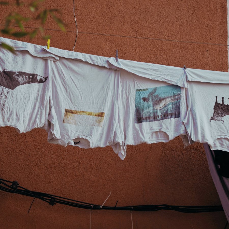 Graphic T's