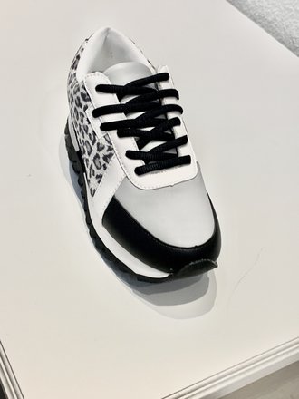 boutique tennis shoes