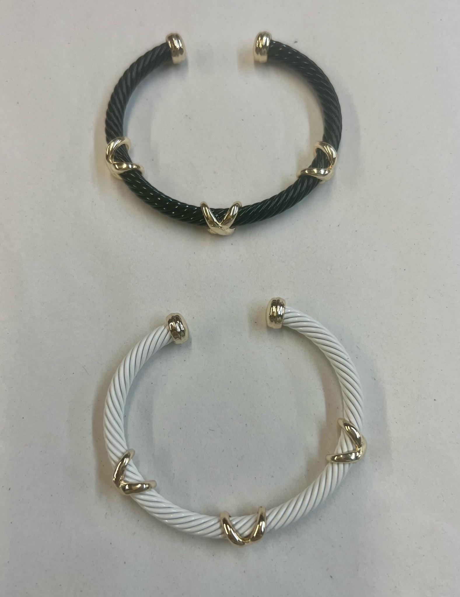 Three Exs Cable Bracelet - Society Boutique
